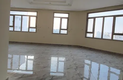 Apartment - 3 Bedrooms - 2 Bathrooms for rent in Hidd - Muharraq Governorate