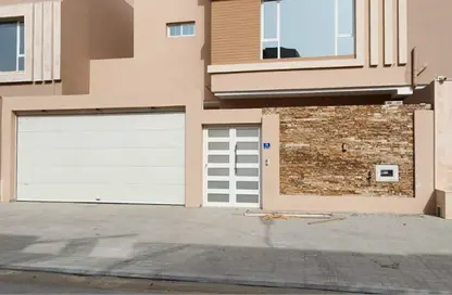 Villa - 4 Bedrooms - 5 Bathrooms for sale in Al Maqsha - Northern Governorate