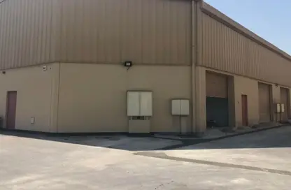 Warehouse - Studio - 1 Bathroom for rent in Hidd - Muharraq Governorate