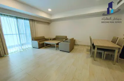 Apartment - 2 Bedrooms - 3 Bathrooms for rent in Al Juffair - Capital Governorate