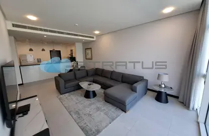 Apartment - 2 Bedrooms - 3 Bathrooms for rent in Reef Island - Capital Governorate