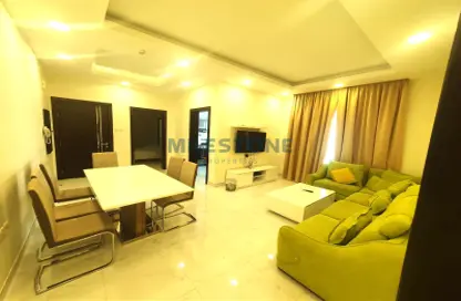 Short Term  and  Hotel Apartment - 2 Bedrooms - 2 Bathrooms for rent in Seef - Capital Governorate