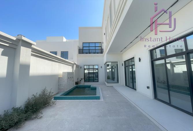 979906 - Property Image 2