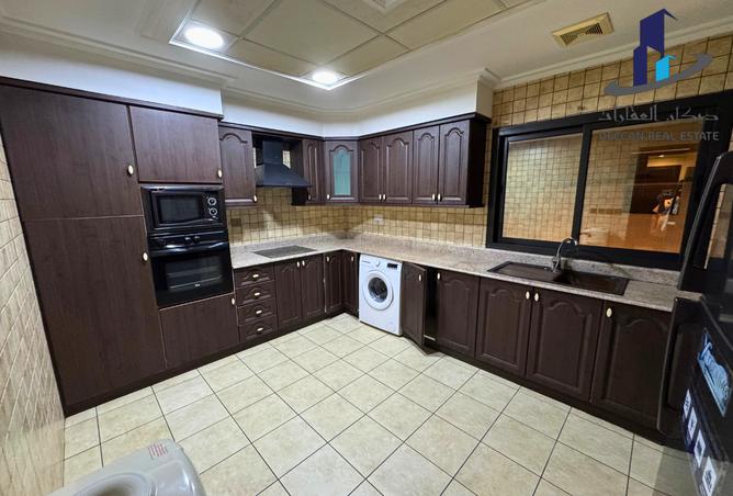 956436 - Property Image 2
