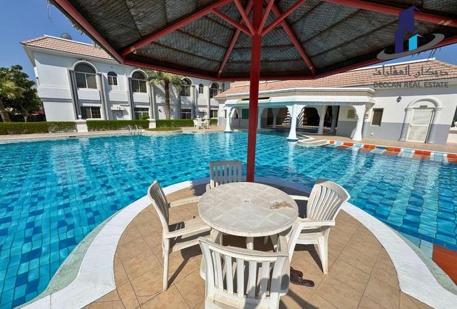 972348 - Property Image 2