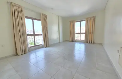 Apartment - 2 Bedrooms - 2 Bathrooms for rent in Mahooz - Manama - Capital Governorate