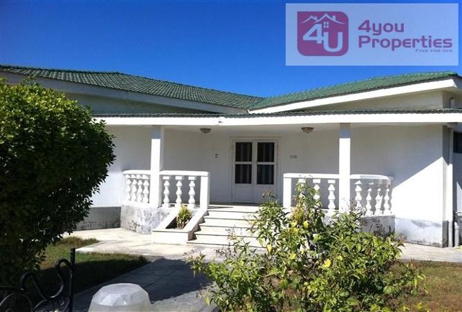 Compound - 3 Bedrooms - 3 Bathrooms for rent in Saar - Northern Governorate