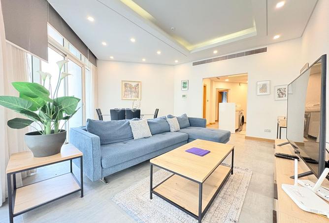 988489 - Property Image 2