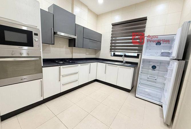 789962 - Property Image 2