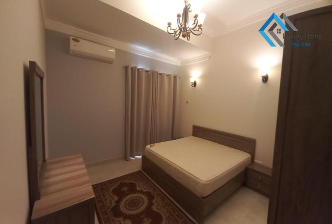 869596 - Property Image 2