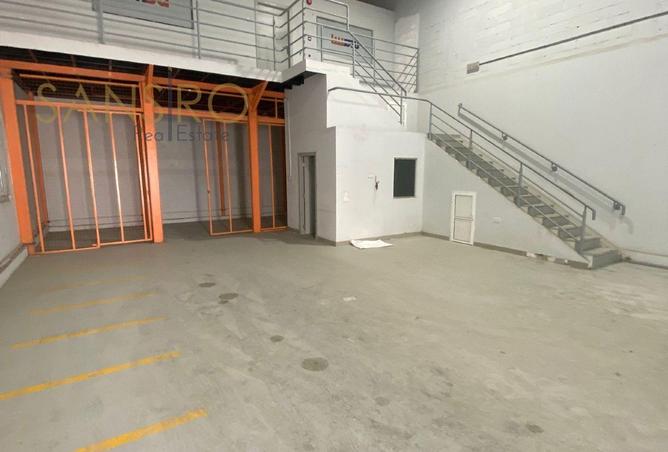 981956 - Property Image 2