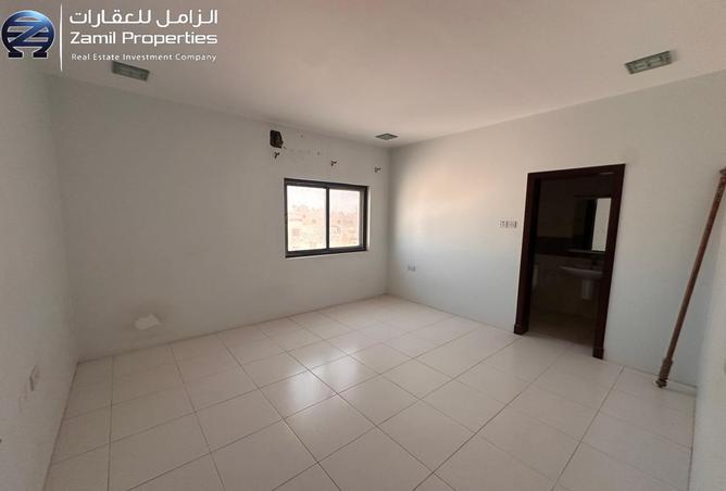 956496 - Property Image 3