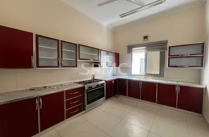 شقة - 2 غرف نوم - 2 حمامات للايجار في الجنبية - المحافظة الشمالية