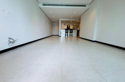 Apartment - 3 Bedrooms - 5 Bathrooms for rent in Reef Island - Capital Governorate