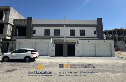 Villa - 4 Bedrooms - 6 Bathrooms for sale in Busaiteen - Muharraq Governorate