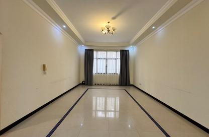 Apartment - 2 Bedrooms - 2 Bathrooms for rent in Al Juffair - Capital Governorate