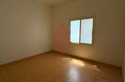 Apartment - 3 Bedrooms - 3 Bathrooms for rent in Al Maqsha - Northern Governorate