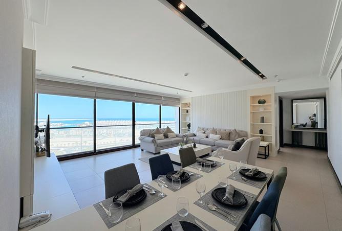 984415 - Property Image 2