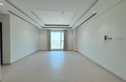 Apartment - 2 Bedrooms - 2 Bathrooms for rent in Al Burhama - Manama - Capital Governorate