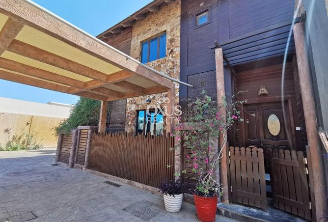 983999 - Property Image 3