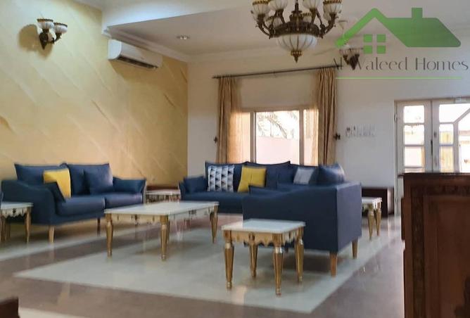 904311 - Property Image 2