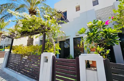 Villa - 4 Bedrooms - 5 Bathrooms for rent in Amwaj Avenue - Amwaj Islands - Muharraq Governorate