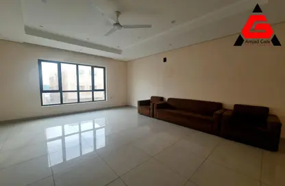 Living Room image for: Apartment - 2 Bedrooms - 2 Bathrooms for rent in Al Bahair - Riffa - Southern Governorate, Image 1