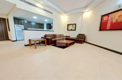 Apartment - 1 Bedroom - 2 Bathrooms for rent in Diplomatic Area - Manama - Capital Governorate