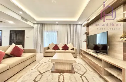 Villa - 3 Bedrooms - 4 Bathrooms for rent in Al Juffair - Capital Governorate