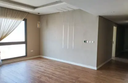 Apartment - 2 Bedrooms - 3 Bathrooms for rent in Hidd - Muharraq Governorate