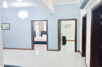 Apartment - 3 Bedrooms - 2 Bathrooms for rent in Busaiteen - Muharraq Governorate