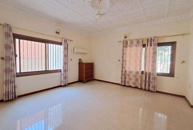 954563 - صورة العقار 3