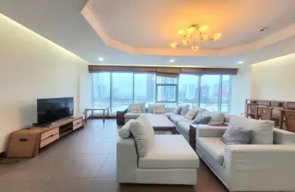 Apartment - 2 Bedrooms - 3 Bathrooms for rent in Seef - Capital Governorate