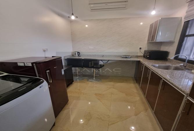 983642 - Property Image 3