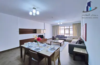 Apartment - 2 Bedrooms - 3 Bathrooms for rent in Al Juffair - Capital Governorate