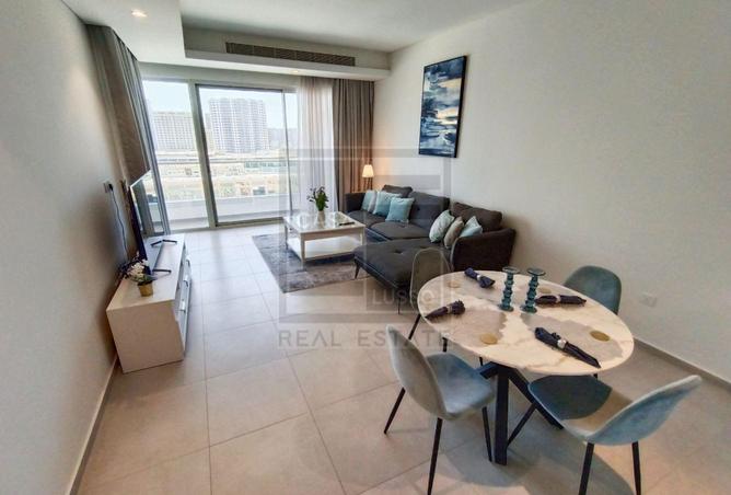 988041 - Property Main Image