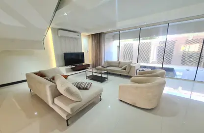 Living Room image for: Villa - 3 Bedrooms - 3 Bathrooms for rent in Adliya - Manama - Capital Governorate, Image 1