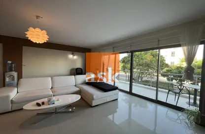 Living Room image for: Apartment - 1 Bedroom - 1 Bathroom for rent in Tala Island - Amwaj Islands - Muharraq Governorate, Image 1