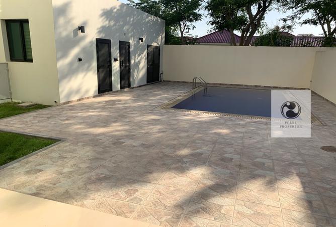 989593 - Property Image 3