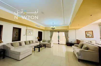 Apartment - 3 Bedrooms - 3 Bathrooms for rent in Al Juffair - Capital Governorate