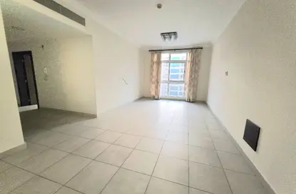 شقة - 3 غرف نوم - 2 حمامات للايجار في سند - المحافظة الوسطى