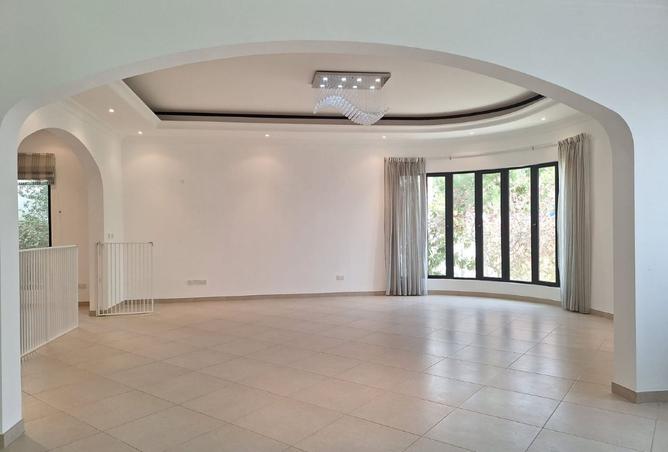 964440 - Property Image 2