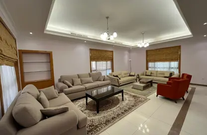فيلا - 4 غرف نوم - 4 حمامات للايجار في الجنبية - المحافظة الشمالية