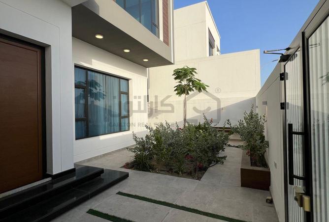 901806 - Property Image 2