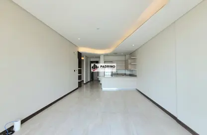 Apartment - 3 Bedrooms - 4 Bathrooms for rent in Mahooz - Manama - Capital Governorate