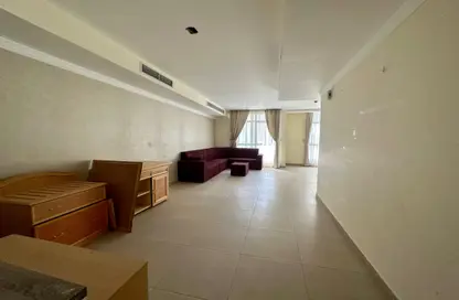 Apartment - 2 Bedrooms - 2 Bathrooms for rent in Al Burhama - Manama - Capital Governorate