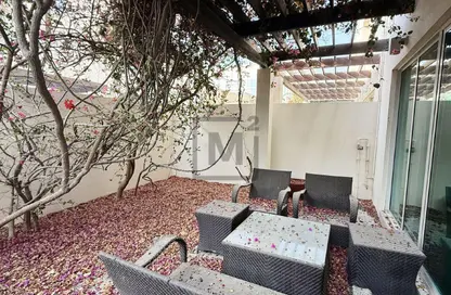 فيلا - 5 غرف نوم - 5 حمامات للايجار في شارع أمواج - أمواج - المحرق