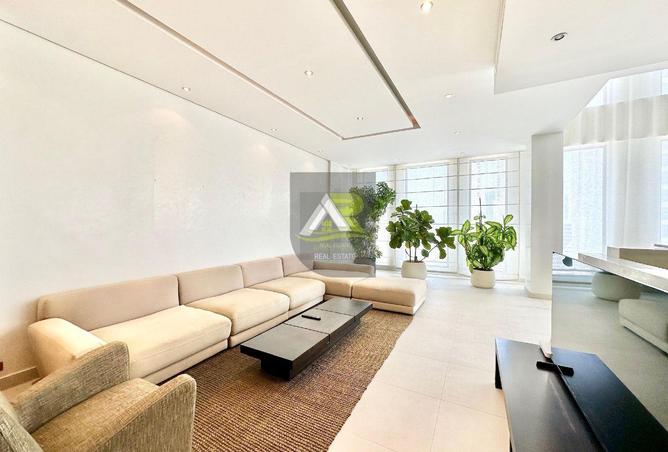 952582 - Property Image 2