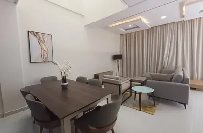 فيلا - 4 غرف نوم - 5 حمامات للبيع في الحد - المحرق