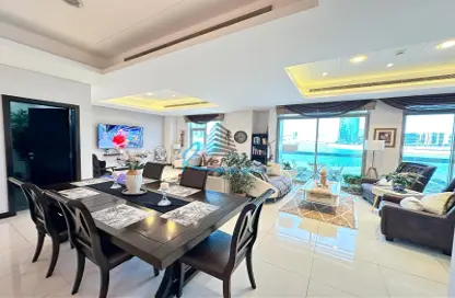 Duplex - 3 Bedrooms - 5 Bathrooms for rent in Reef Island - Capital Governorate